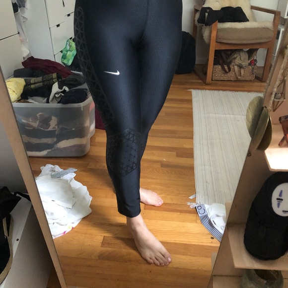 Nike Dri Fit Leggings - Picture 2 of 7